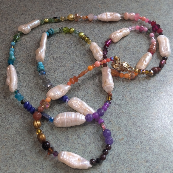 Long Colorful Pearl Gemstone Necklace - Picture 11 of 15